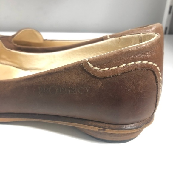 Prophecy Leather Slip On 2 Tone Loafers, size 36 - Picture 3 of 9